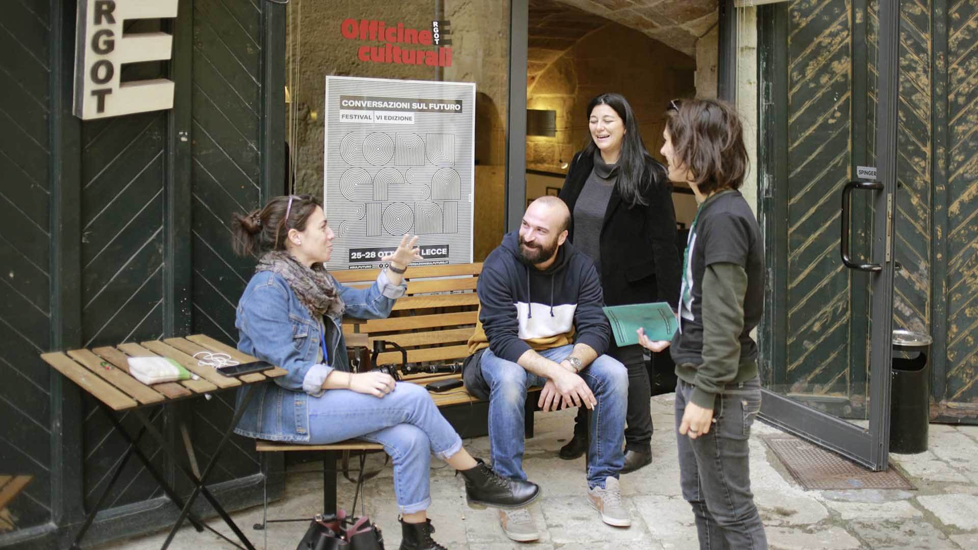 2 Conversazioni in foto